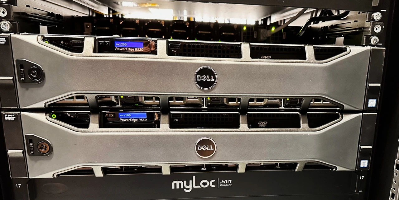 4QH Server-Hardware im Rack